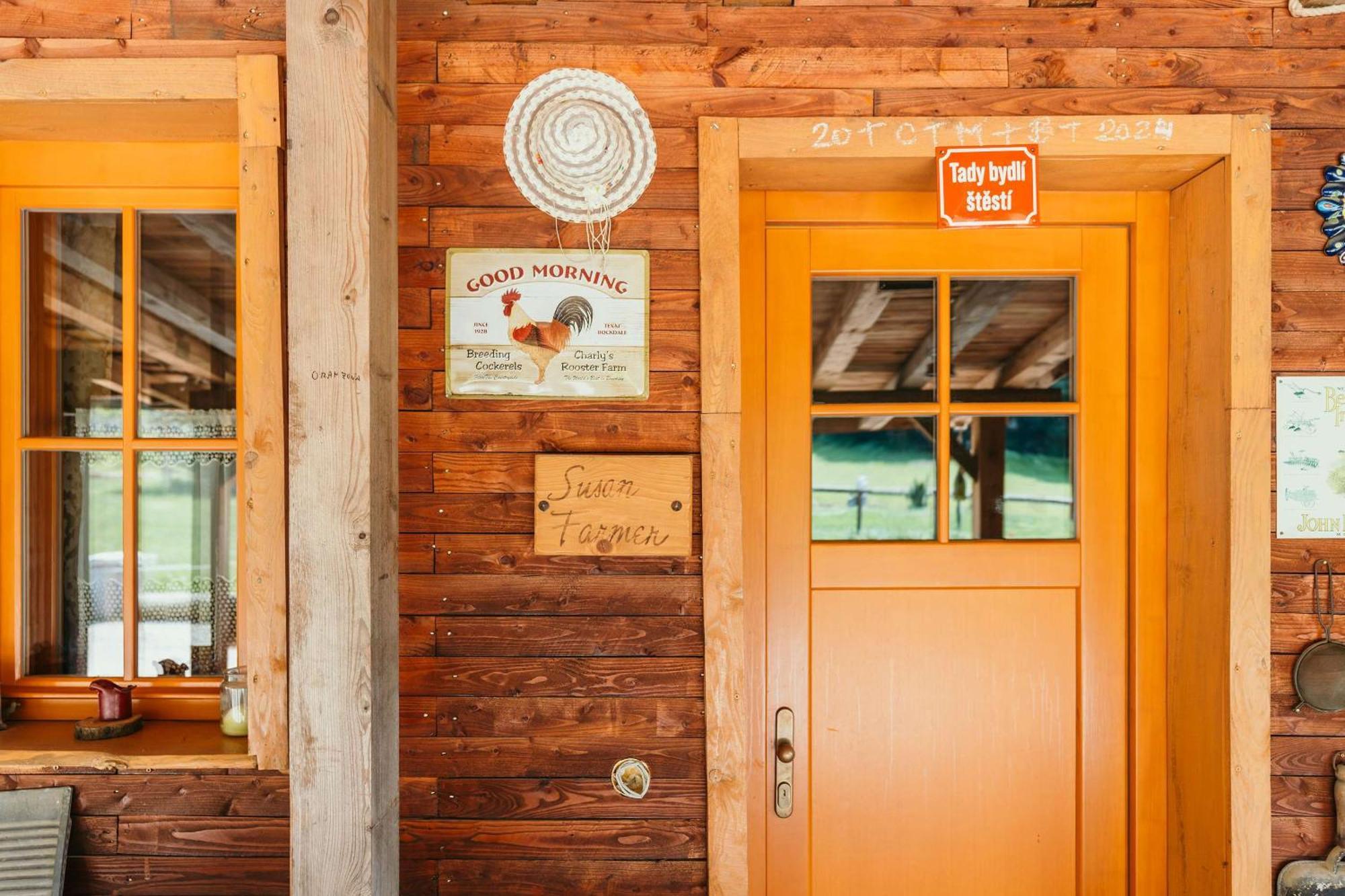 Ranch 13 - Western A Kone Nemsova Номер фото